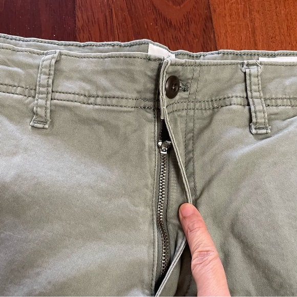 Gap 10" Cargo Shorts Mens 33 Green Flap Pockets Outdoors Hiking B6 - Picture 3 of 4